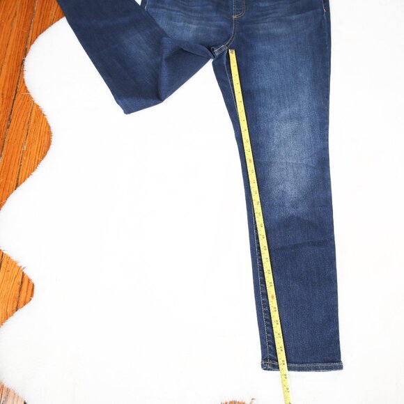 CHICO'S New Pull On High-Waist Medium Wash Jegging - Picture 11 of 16